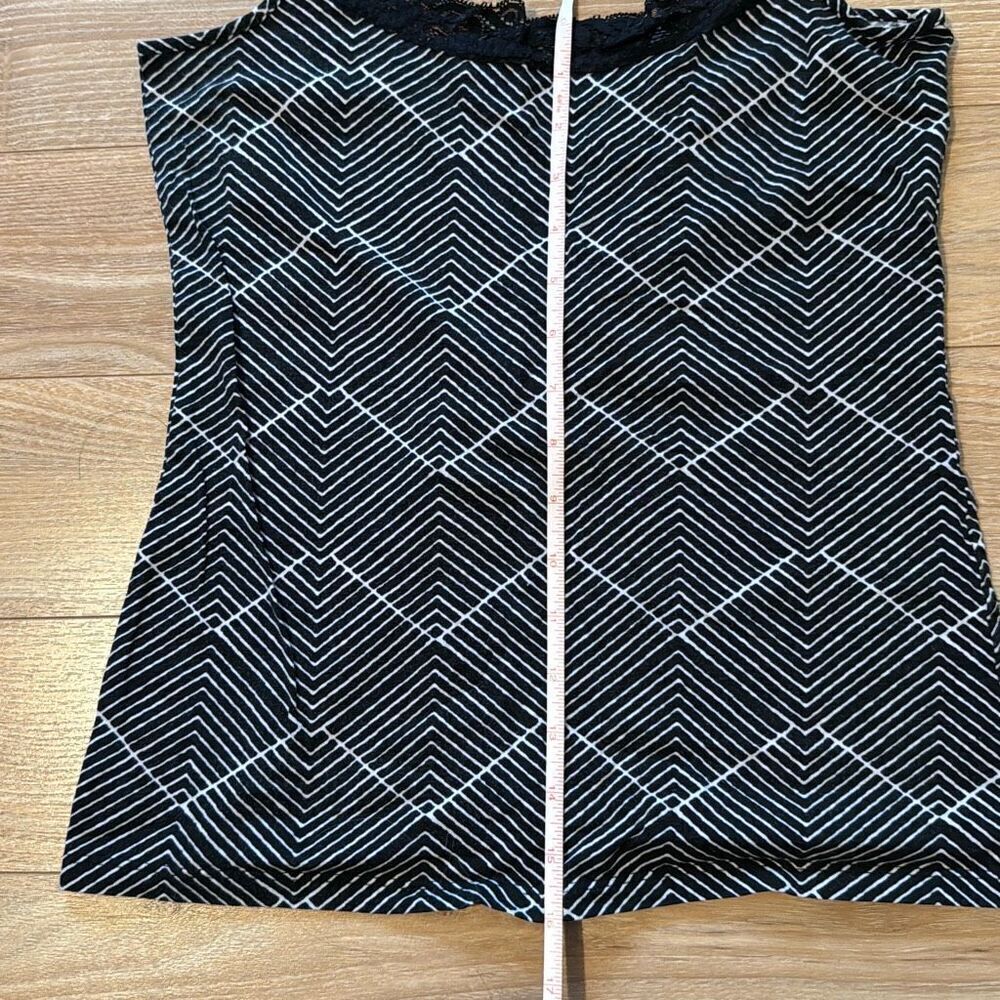 Ann Taylor Loft‎ Black and White Tank Top Size Medium - Picture 3 of 5